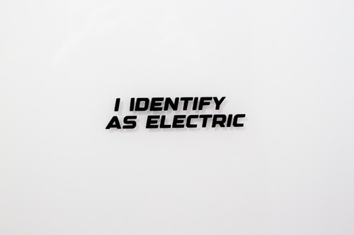 Ich identifiziere mich - identifiziere,